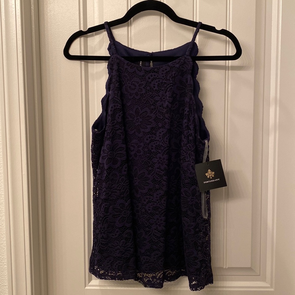 Scalloped edge tank top